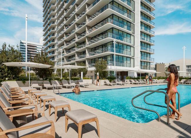 Luxury Penthouse With Stunning Views * Los Angeles